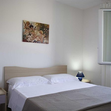 Appartamenti In Via Schipa Pescoluse Marina Di Pescoluse Exterior photo